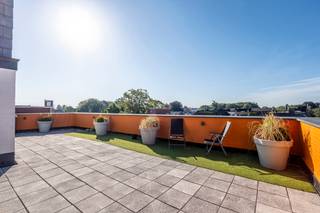 Instapklaar, uniek penthouse in hartje Turnhout. In de hoofdwinkelstraat van Turnhout bevindt zich dit uitzonderlijke penthouse van maar liefst...