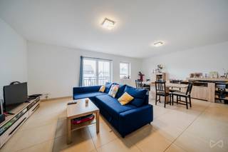 WE INVEST Sud-Luxembourg presents this contemporary 2-bedroom apartment located in Aubange, in a modern residence just a stone’s throw from...