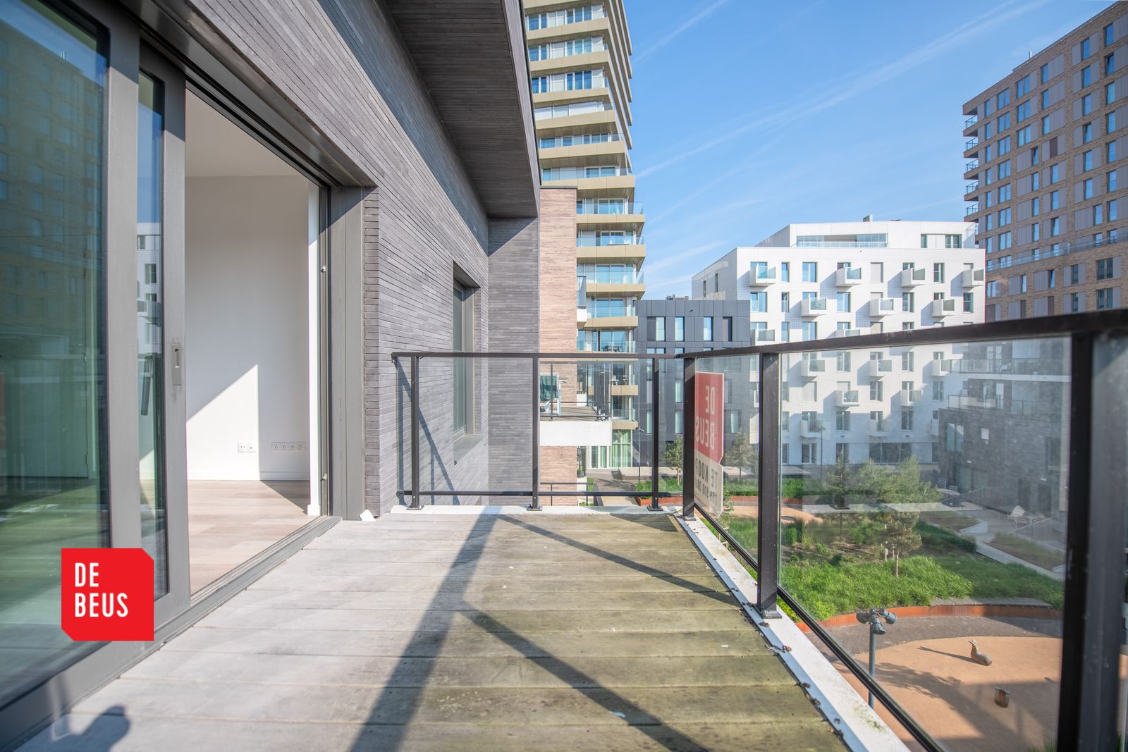 Fantastische assistentiewoning met een zonnig terras - foto 1