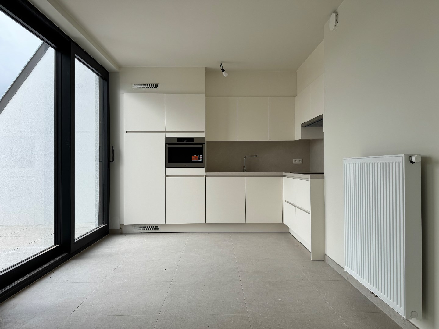 Uniek nieuwbouw appartement met 2 slaapkamers en veel zonlicht te Eernegem - foto 4