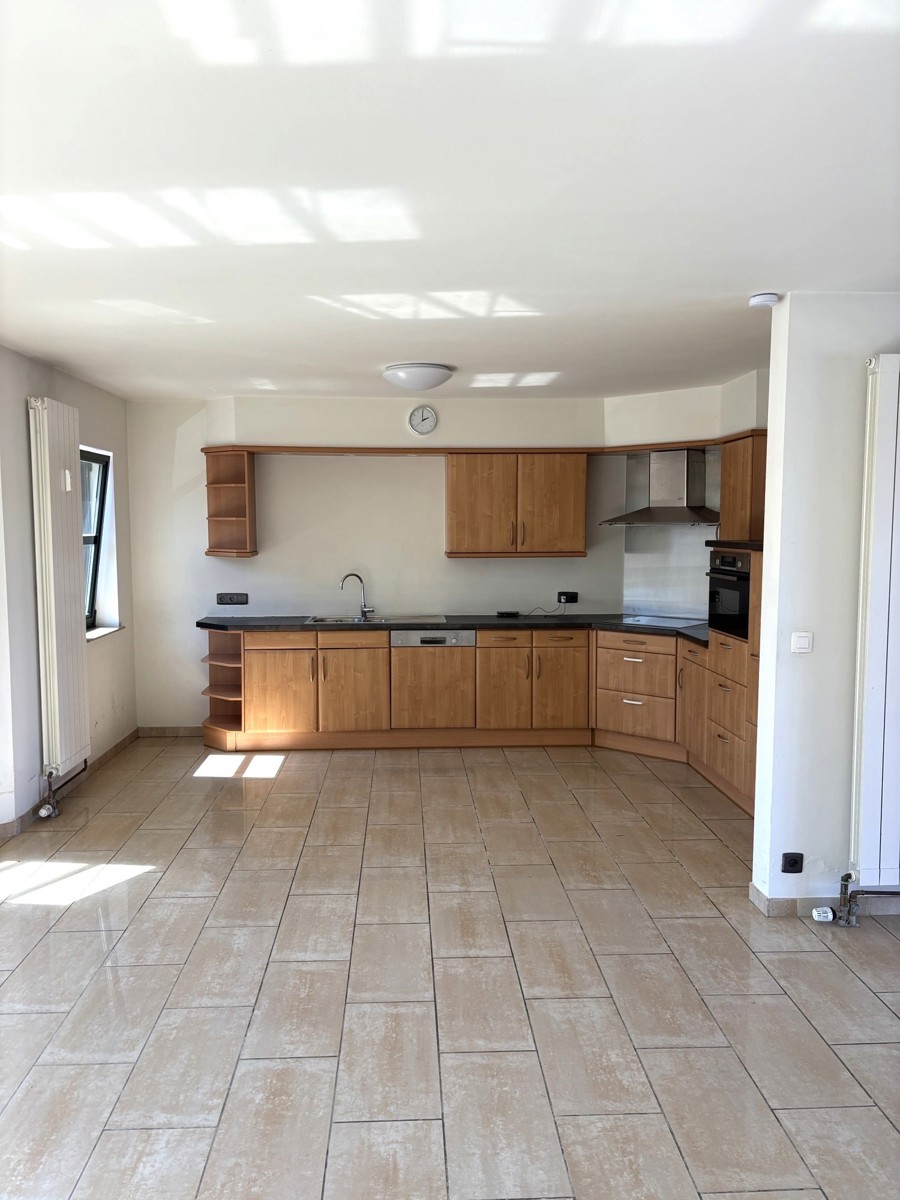 Centraal gelegen duplex appartement met 2 slaapkamers - foto 5