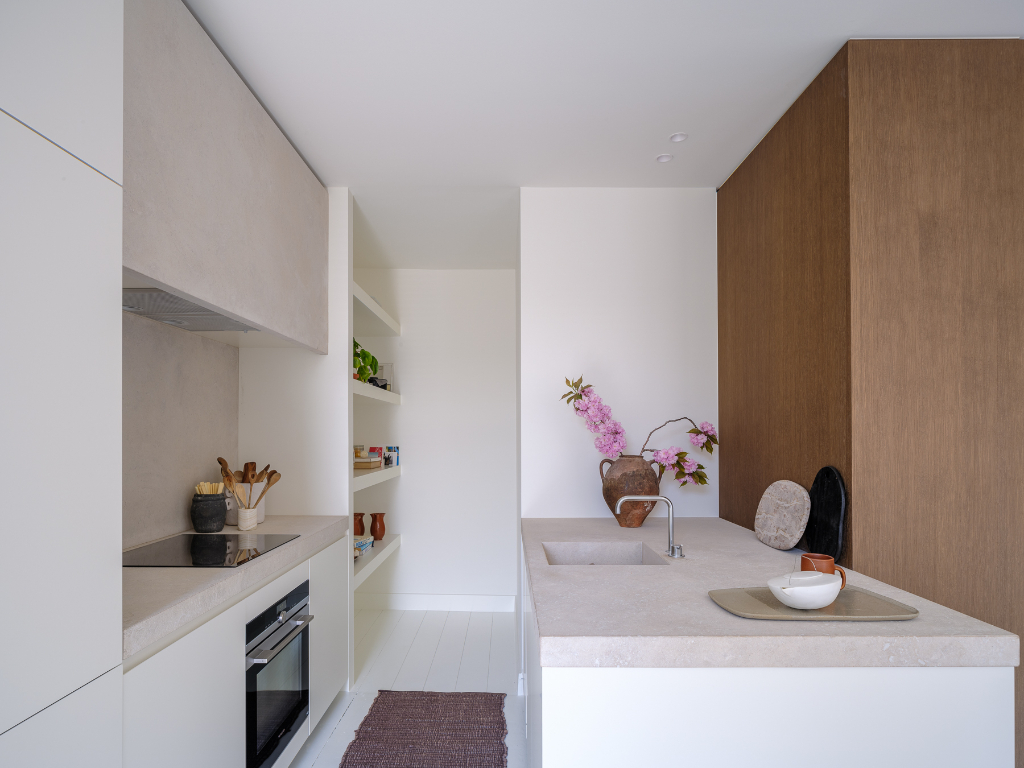 Karaktervol 2-slaapkamer appartement op een toplocatie in het centrum - foto 2