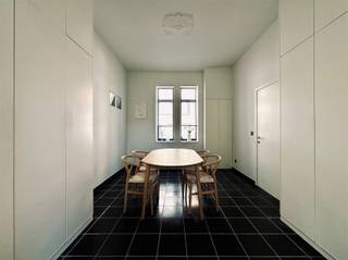 Altijd al gedroomd van een woning omringd door groen, maar toch op wandelafstand van het centrum? Lees dan zeker verder!Deze charmante...