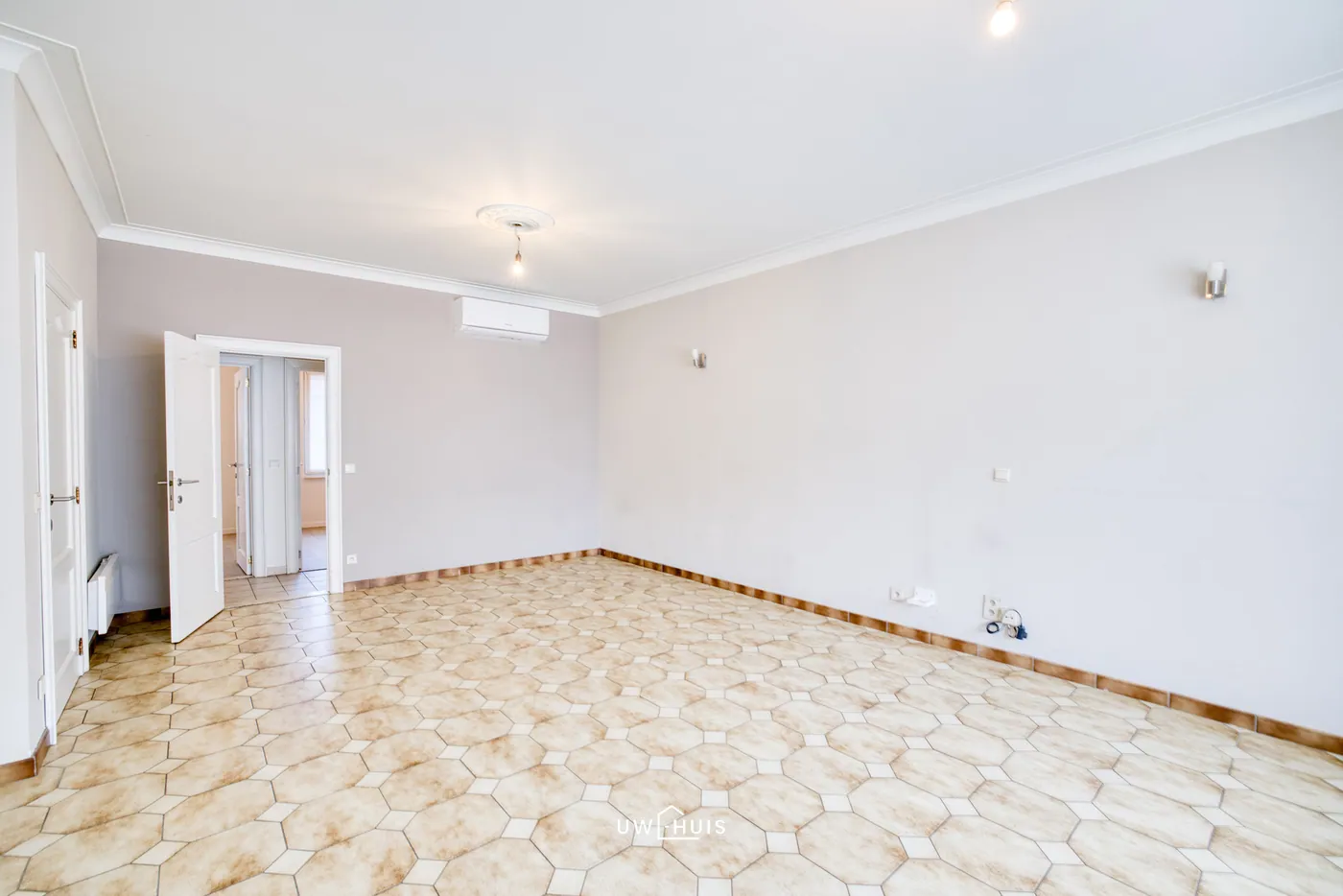Instapklaar gelijkvloers appartement met garage te koop in Temse - foto 4