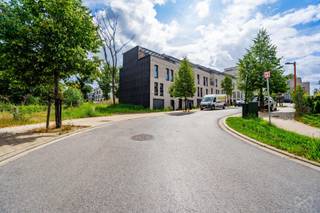 Informatie en bezoeken: 02.318.18.08 of new.brussels@weinvest.beDroomt u ervan uw eigen huis te bouwen in een rustige, groene omgeving? In het hart...