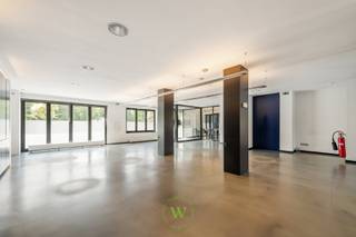 Commercial for sale in Bruges