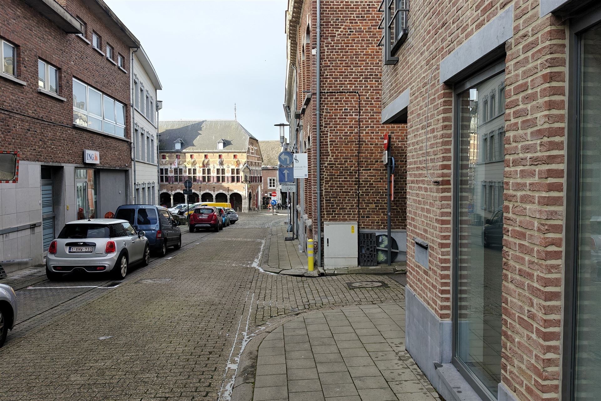 Op te frissen handelspand op top locatie in het centrum van Borgloon - foto 3