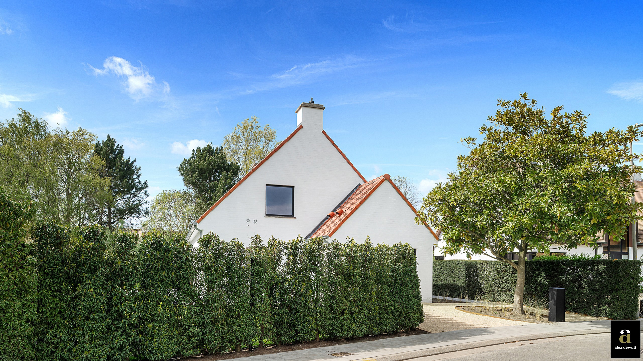 Gerenoveerde villa met 4slaapkamers en grote tuin in Knokke  - foto 4