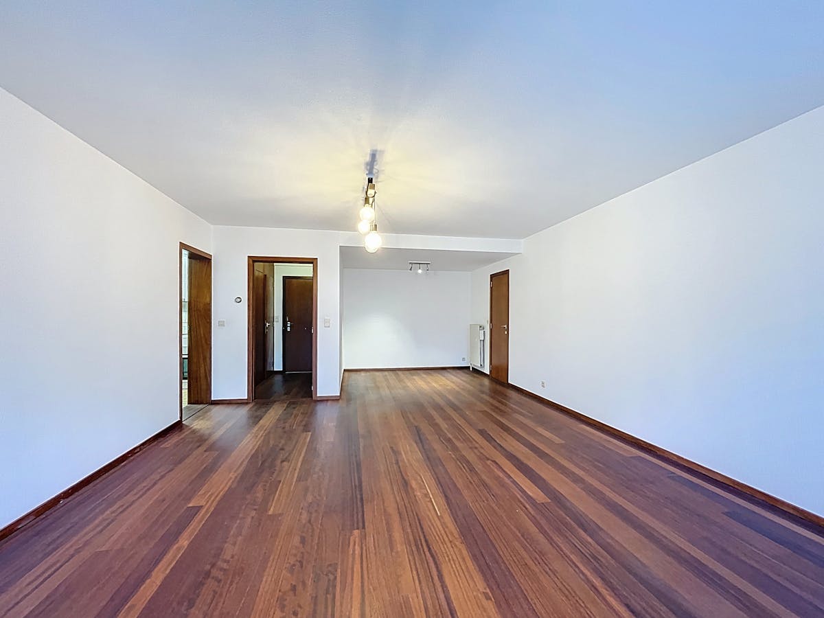 Lichtrijke studio met terras te huur in Gent - foto 4