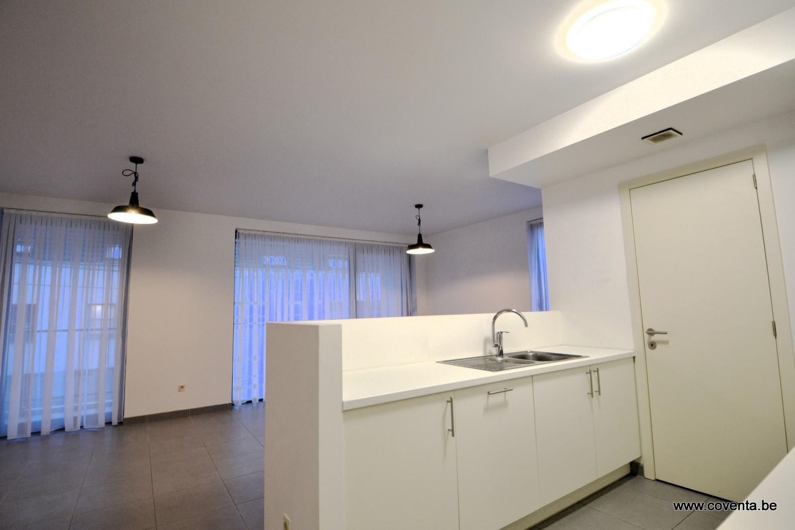 ​Modern appartement te huur met staanplaats te Roeselare - foto 2