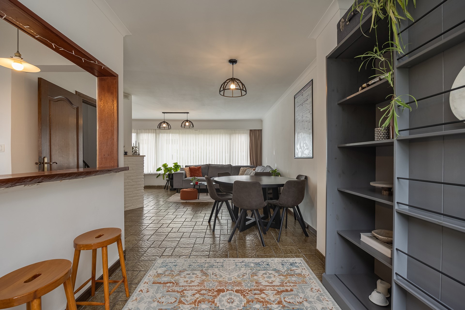 Ruime bel-etagewoning met 3 à 4 slaapkamers, garage en tuin - foto 4