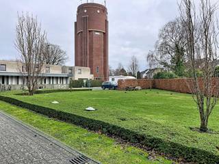 Rustig gelegen gelijkvloers appartement met aangenaam zicht op groen, in een residentie rond de watertoren op het Lisp. Het appartement beschikt...