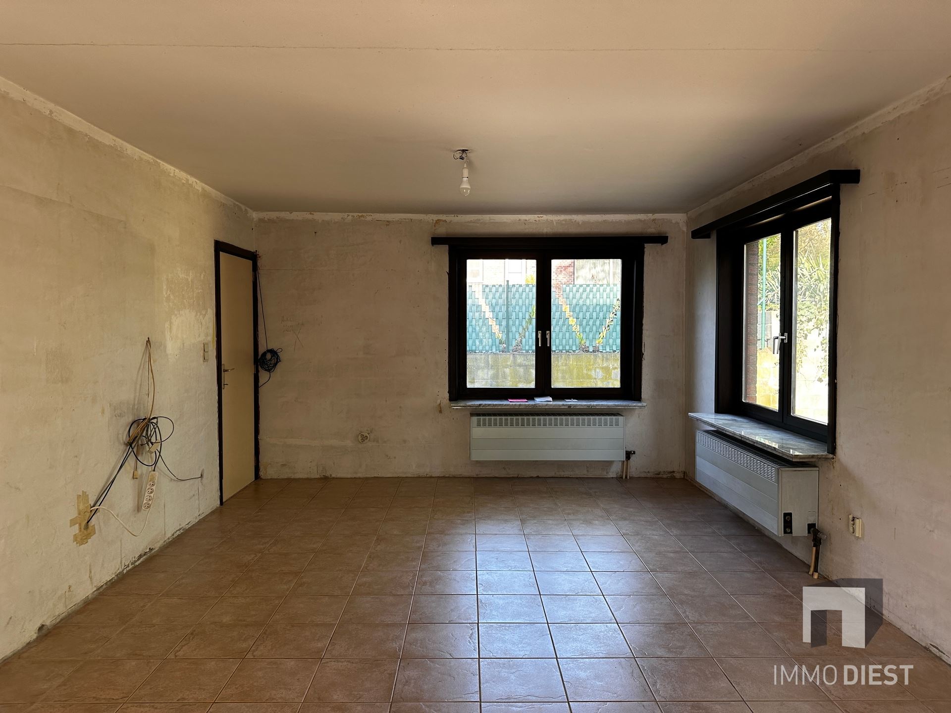 Te renoveren woning met 4 slaapkamers op Schellekensberg - foto 4