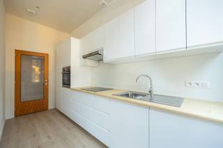 Living in a prime location in Antwerp?The apartment is super centrally located in Nationalestraat, on the border of the historic center and the...