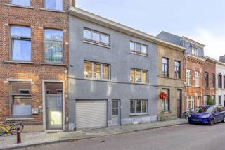 Right in the center of Leuven, near the Sluispark, Gasthuisberg and the trendy Vaartkom, we are pleased to offer for sale this...