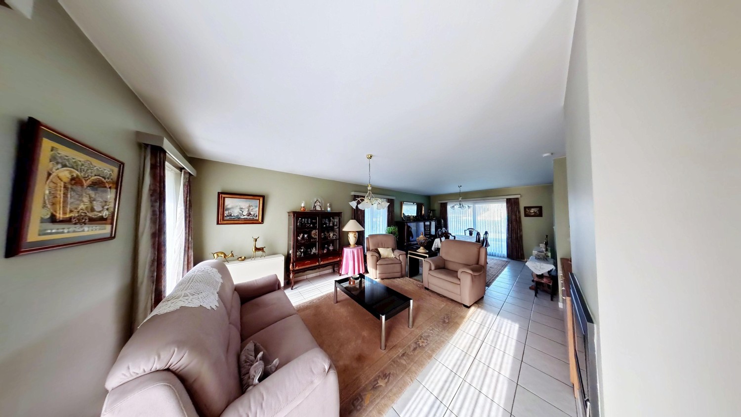 Ruime woning op toplocatie met grote tuin en inpandige garage! - foto 4