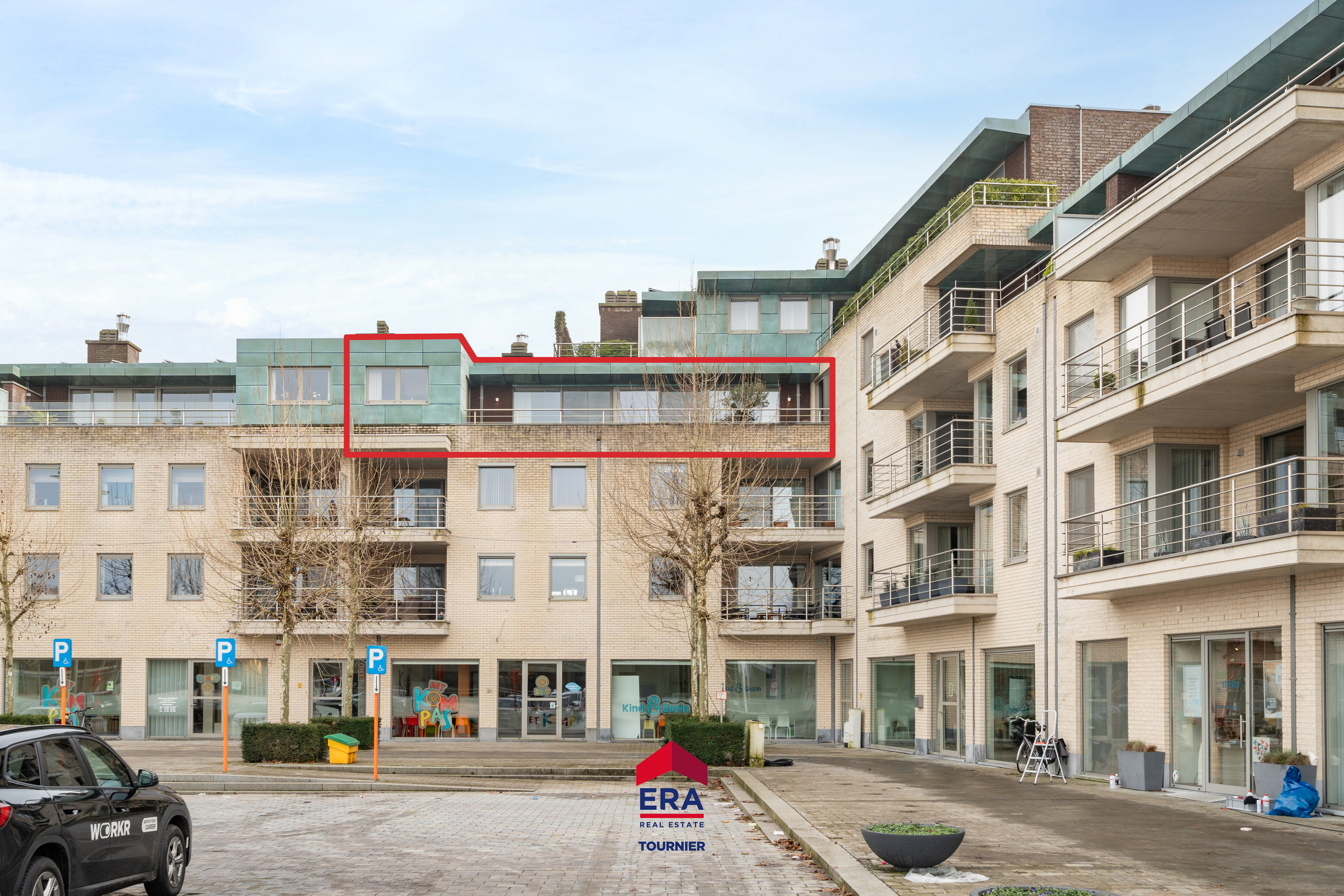 Uitzonderlijk penthouse met ruim terras te koop in Lommel. - foto 2