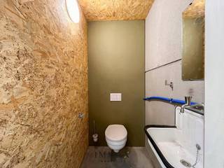 Het recent ontwikkelde bedrijventerrein Portis bestaat uit 49 moderne KMO-units, met oppervlaktes van 164 m² tot 1183 m². Deze units vormen een ideale uitvalsbasis voor lokale ondernemingen, start-ups en kleinschalige KMO’s.<br /><br />Gebouwd met hoogwaardige en milieuvriendelijke materialen, voldoen de units aan de strengste kwaliteits- en duurzaamheidsnormen. Ze zijn bovendien aantrekkelijk als investeringsobject, dankzij het potentieel voor een stabiel en interessant rendement!<br /><br />De units worden casco opgeleverd, wat de nieuwe eigenaar volledige vrijheid biedt om de inrichting af te stemmen op de eigen noden en activiteiten. Elke unit is standaard uitgerust met: individuele regenwaterput van 10.000l - sanitaire ruimte - lichtarmaturen - geïsoleerde sectionaalpoort (4,5m B op 4,8m H) met aparte toegangsdeur - min. 2 parkeerplaatsen - brievenbus. Mogelijkheid tot het installeren van zonnepanelen bovenop de unit. <br /><br />Troeven: <br />- Strategische ligging ~ AA-locatie met uitstekende bereikbaarheid<br />- Ruime manoeuvreerruimtes voor vrachtwagens en opleggers <br />- Instapklare entiteiten<br />- Duurzame wegenis in betonverharding (geen asfalt)<br />- Ruime laad- en loszones <br />- Voldoende parkeergelegenheid <br />- Vrije hoogte van 6m<br /><br />Voor verdere informatie of vrijblijvend bezoek contacteer Céline op 0476 60 60 23 of mail naar celine@immax.be