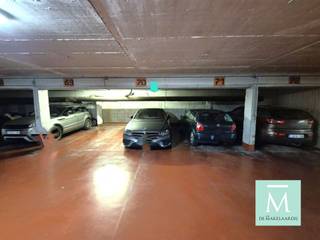 Ondergrondse autostaanplaats vlakbij het centrum van MechelenDeze garagebox is gelegen op wandelafstand van het Begijnenhof en dus ook van het...