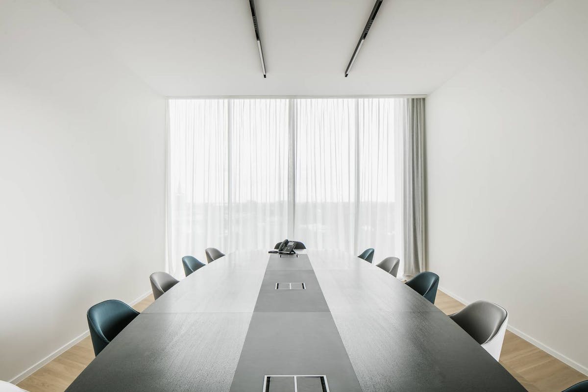 Bureau meublé et prêt à emménager à louer à Waregem - photo 1