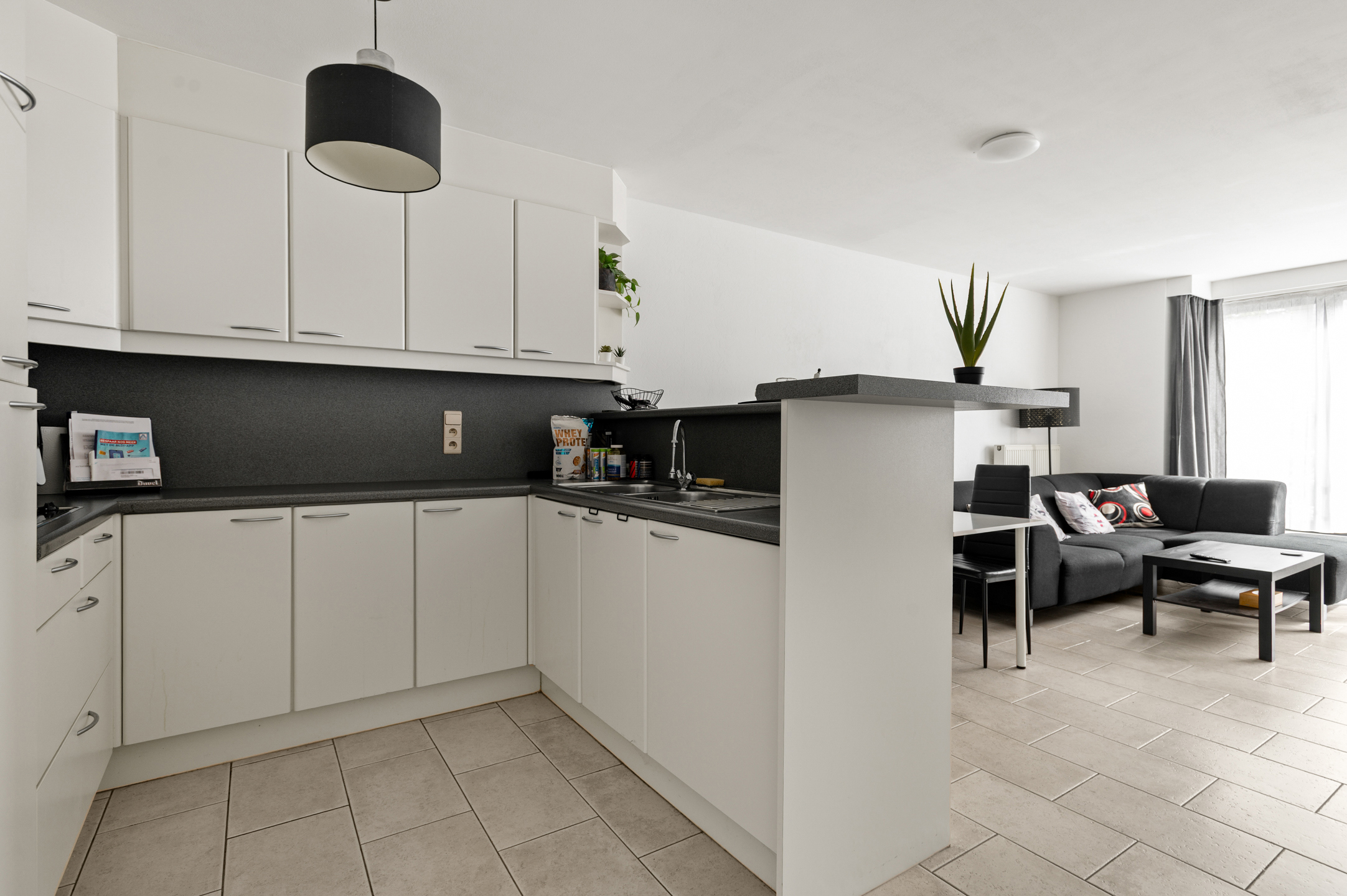 Gezellig appartement met 2 slaapkamers, terras, garage. - foto 5