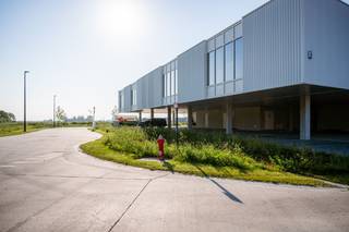 Deze uitgeruste en instapklare nieuwbouw kantoorruimte van 177 m² biedt een uitstekende opportuniteit voor uw onderneming in het groene en...