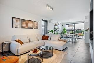 Op een uitstekende locatie in Rummen, deelgemeente van Geetbets, bevindt zich deze instapklare woning met drie slaapkamers. U geniet hier van...