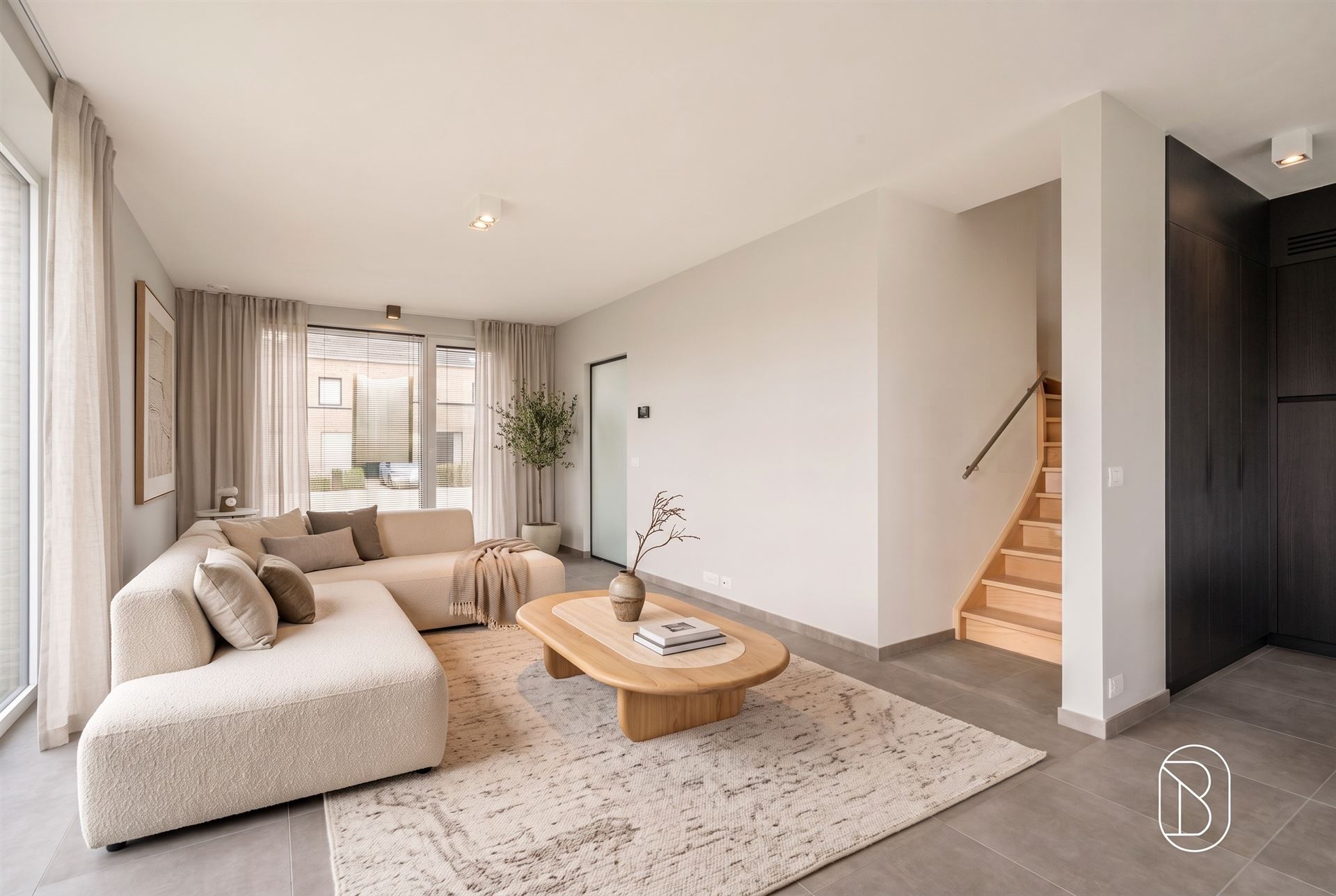 Topgelegen grote woning met 4 slk, omheinde tuin en garage. - foto 3