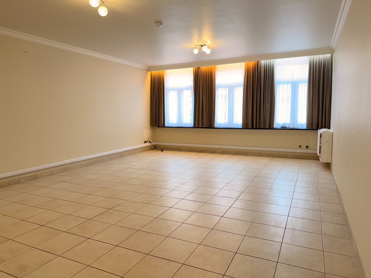 Gelijkvloers appartement met autostaanplaats te Haasdonk - foto 3