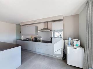 Dit recente en lichtrijke hoekappartement is gelegen op de tweede verdieping van residentie ‘De Fonderie’. De ligging is rustig, maar toch...