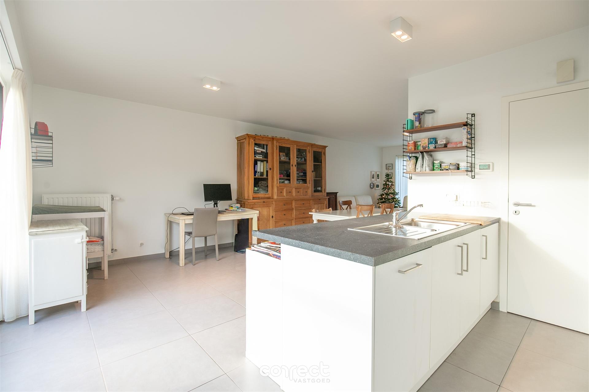 House for rent in Assebroek with 3 bedrooms - photo 3