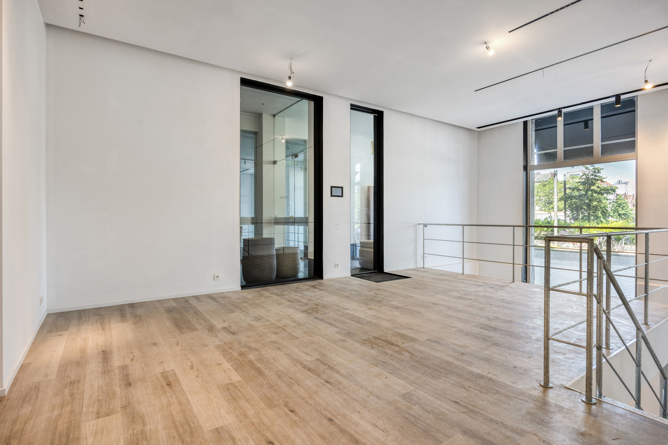 Commercial for rent in Antwerp - photo 5