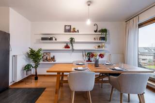 Energiezuinig appartement (ca. 112 m²) met 2 ruime slaapkamers, terras én garagebox – rustig gelegen in DuffelBent u op zoek naar een lichtrijk en...