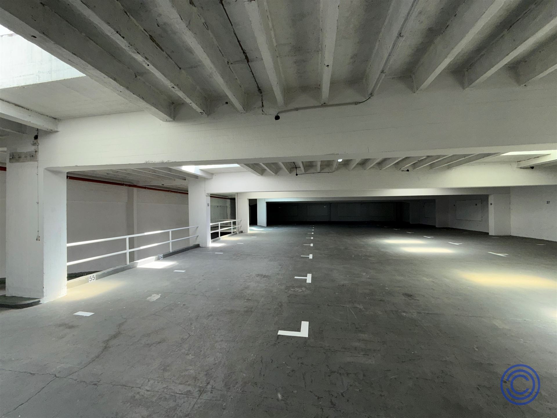 Garage à louer à Anvers - photo 3