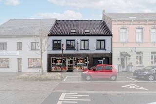 House for sale in Oostrozebeke