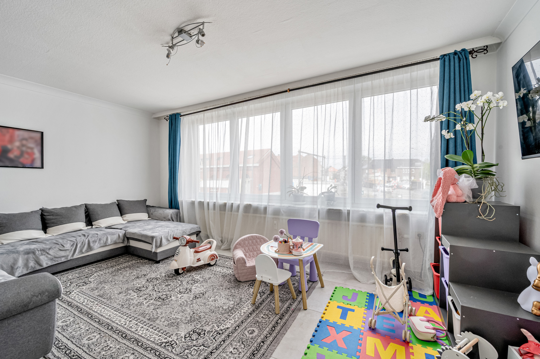 Gerenoveerd appartement met 1 slaapkamer en terras - foto 4