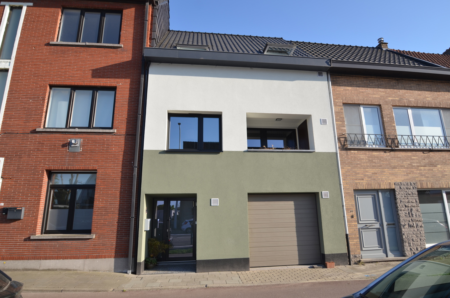 Recent gerenoveerde woning met grote tuin op 298 m2 grond  - foto 2