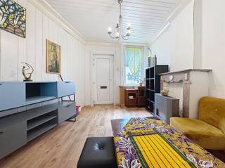 Op zoek naar een betaalbare woning met potentieel, gelegen op een toplocatie? Dan is deze charmante woning beslist iets voor jou!Zeer rustig gelegen,...