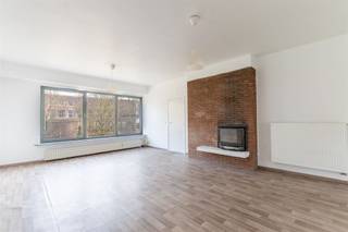 Bright apartment with 2 bedrooms, quietly located on the Hof van Tichelen in Antwerp.The apartment is located in a small building with low common...