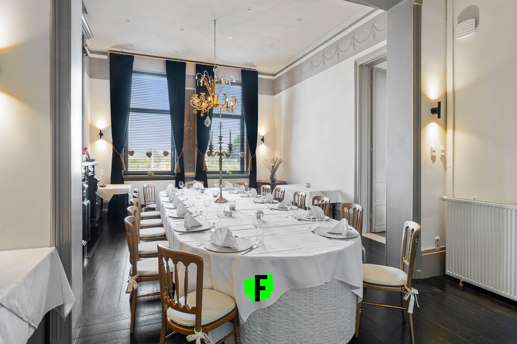 Prachtige herenwoning (ingericht als feestzaal & restaurant) langs de vaart in Oudenburg - foto 4