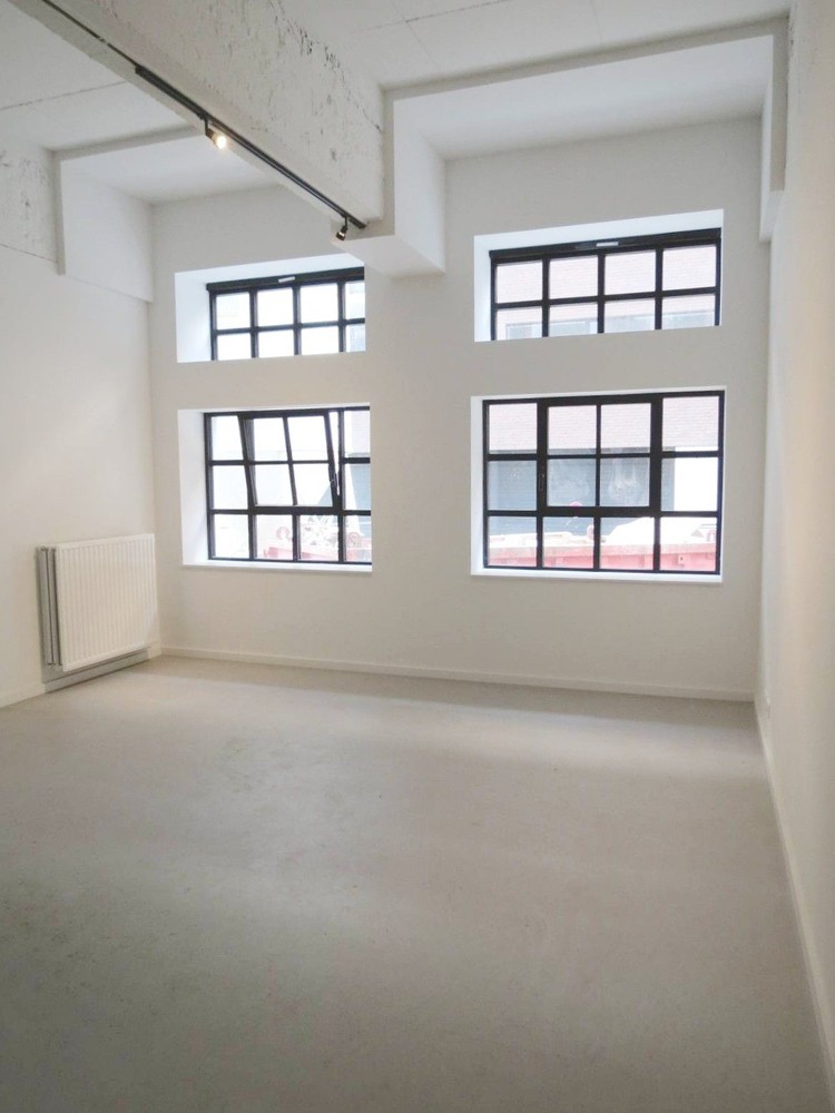 Gelijkvloerse loft in res. Hungaria! - foto 3