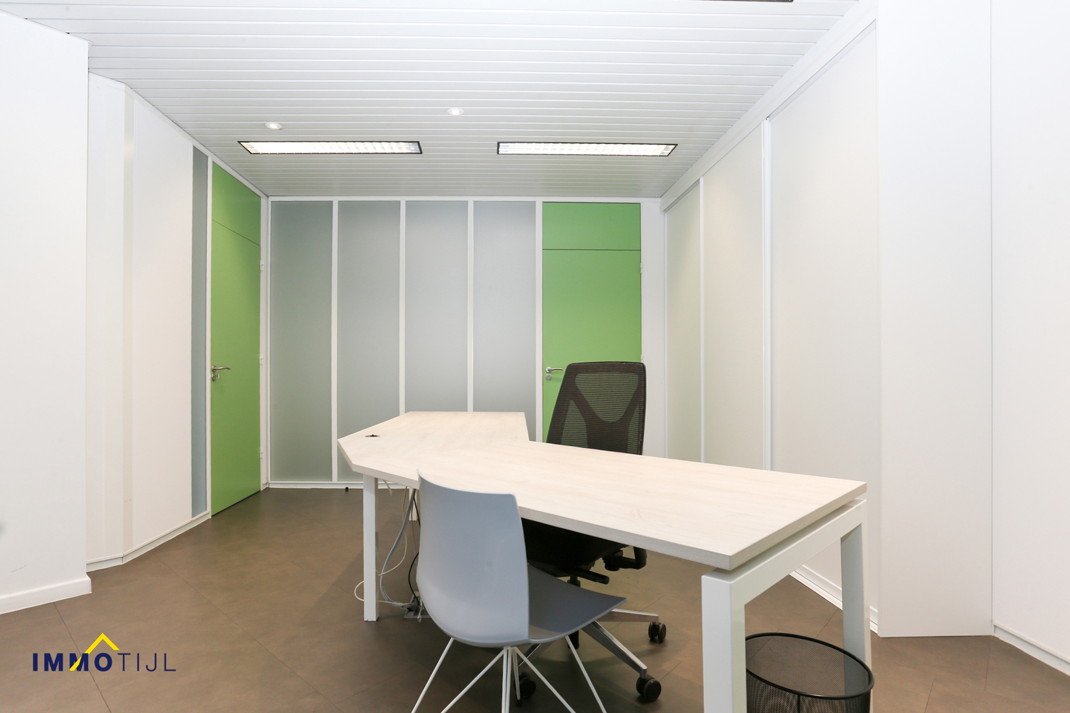 Handelspand met ruime parking op toplocatie in Lebbeke! - foto 3