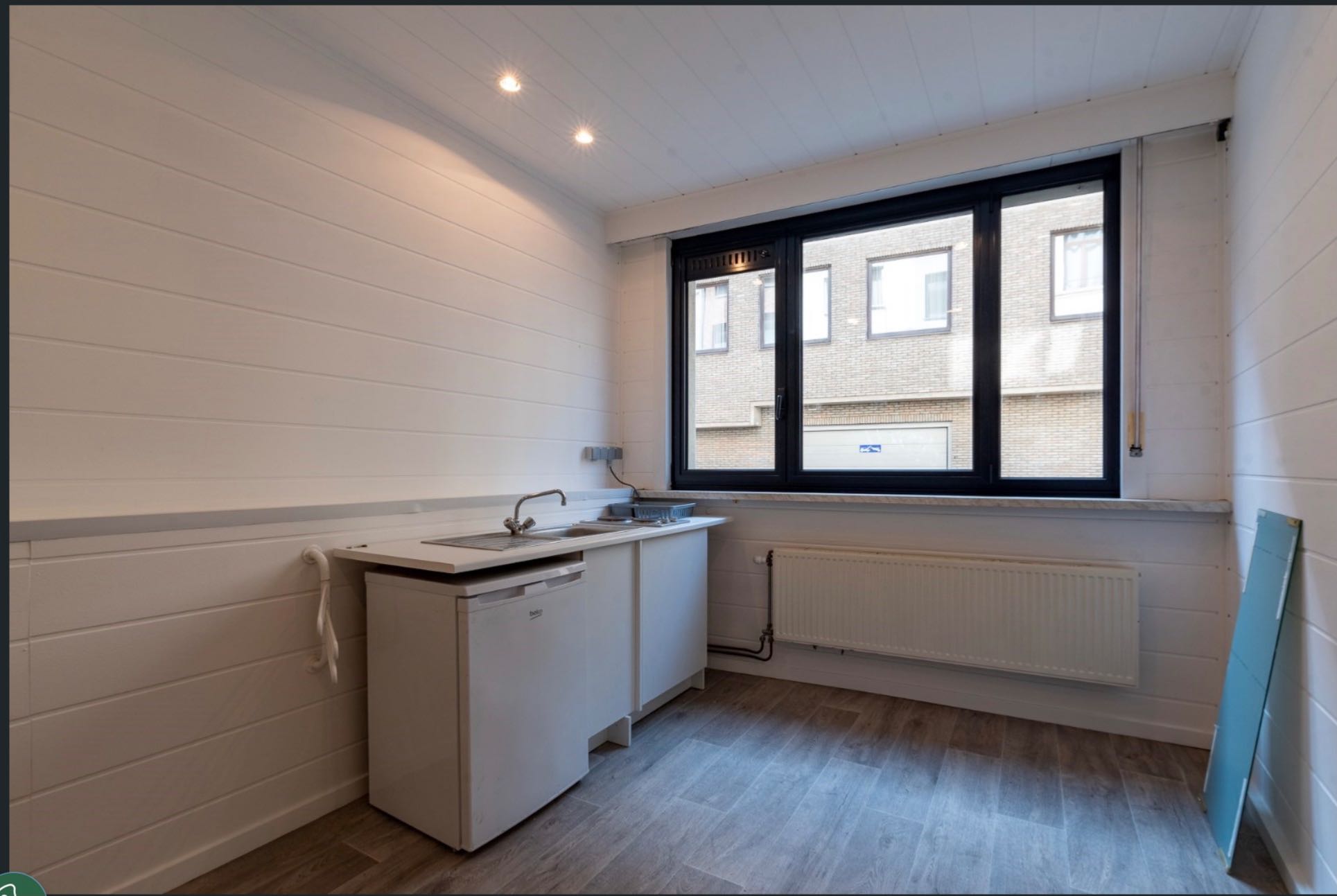 Huis te koop in Antwerpen met 6 slaapkamers - foto 2