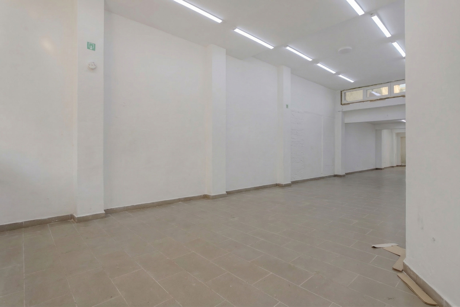 Commerciële ruimte aan de Torhoutsesteenweg te Oostende - foto 5