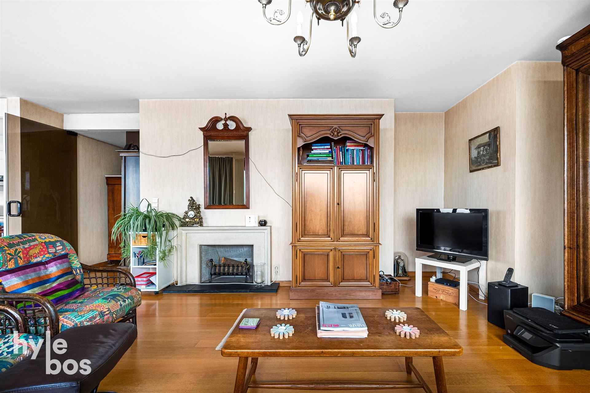 Centraal gelegen 3 slaapkamer appartement met parking - foto 4