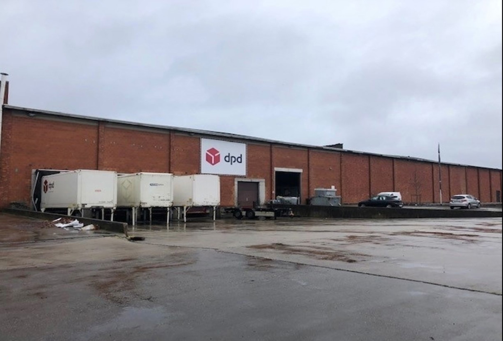 Magazijn 2.500m² meteen sectionaal poort - foto 4