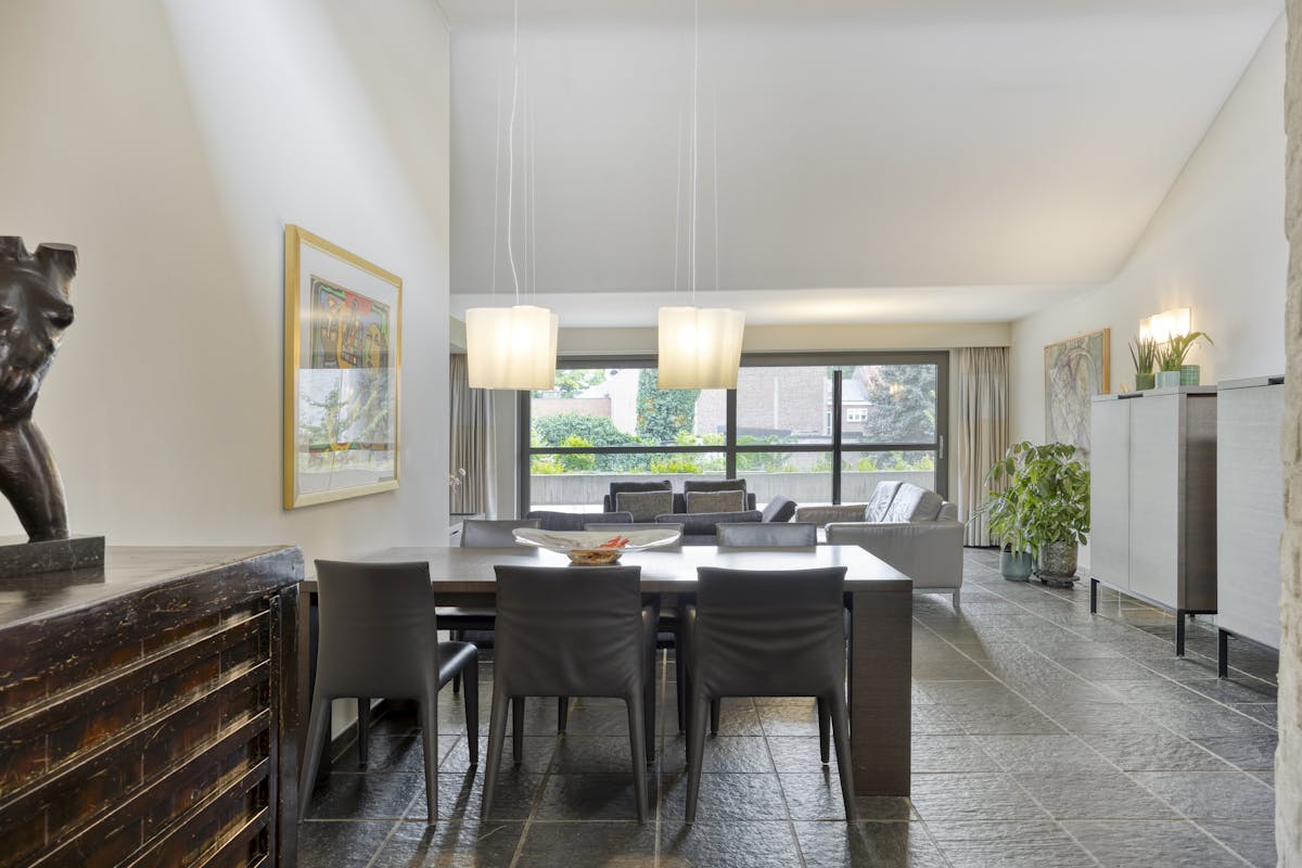 Stijlvolle stadswoning met handelspand te koop in hartje Maaseik - foto 5