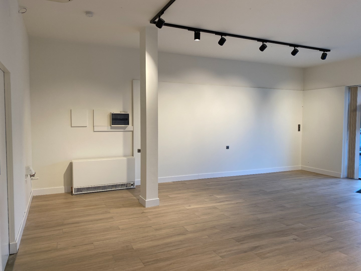 Commercieel handelspand op de Grote Steenweg te Olsene - foto 5