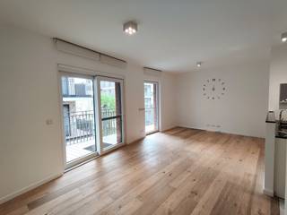 Dit prachtig BEN (Bijna-Energie-Neutraal) appartement bevindt zich op de 1e verdieping (lift voorzien) in een nieuwe residentie aan de voet van...