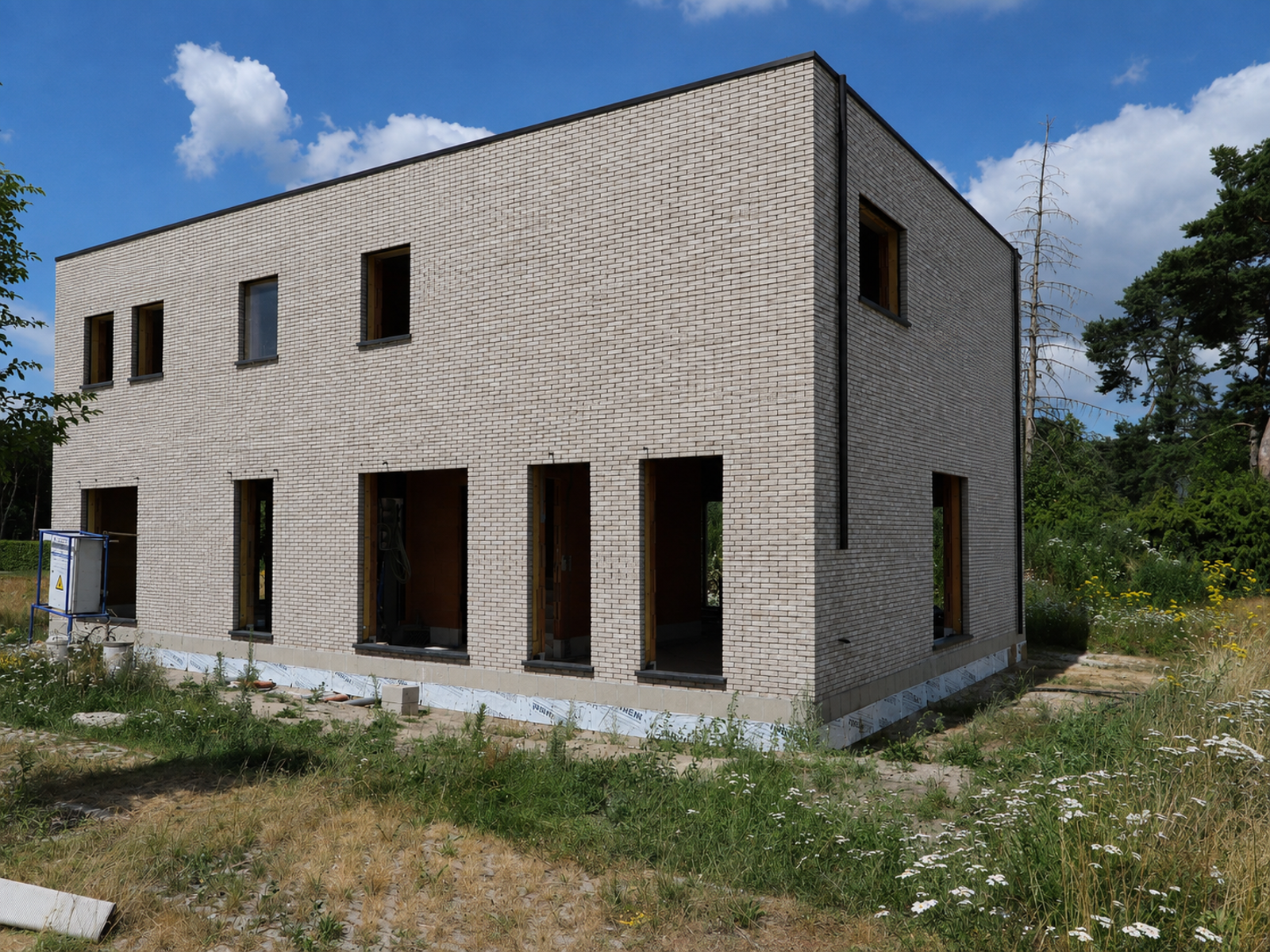 Halfopen nieuwbouwwoning in doodlopende straat